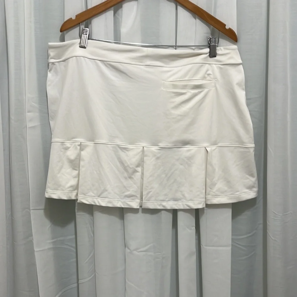 Nike Dry Fit Skirt - Picture 4 of 4